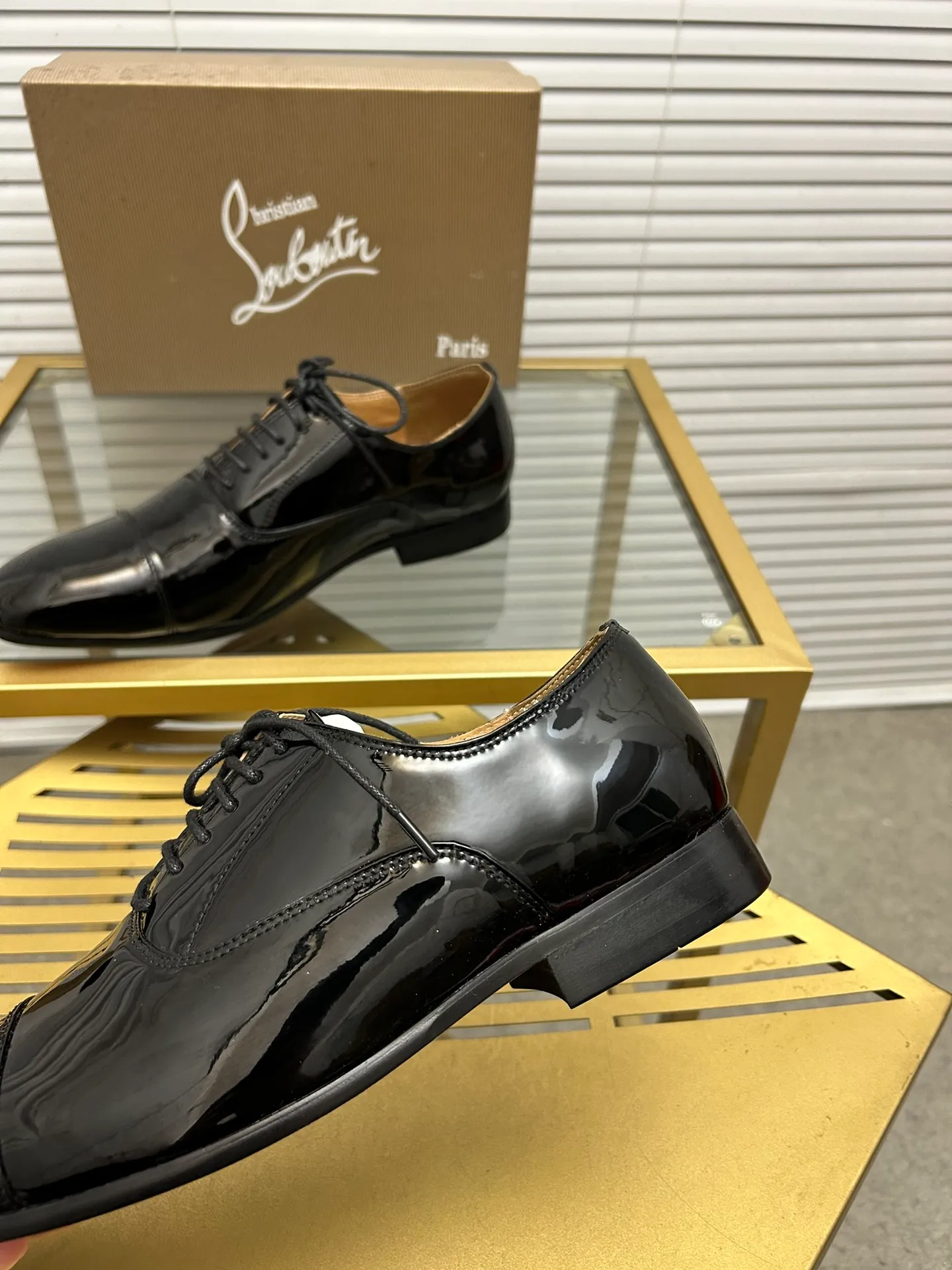 (Customized model) Ex-factory price is 500. christian louboutin (CL red sole shoes) counter series, casual sneakers for couples 📢 📢 📢 Exclusive hot style release 🎈🎈💪 Movable latex feet 👻 Finished outsole line [Proud] 😝Female 35-40# Male 38#-46, global supply😝 [Top version]: Original imported genuine leather upper, top original leather lining, original molded TPU outsole, original 1:1 detail processing, original shoe last,